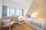 Appartement-Vermietung Bals -  - Westerhörn 13 | Sylt | Keitum, Reetdachhaus für 6 Personen mit 3 Schlafzimmer, 3 Badezimmer, Gäste WC, ca. 210 m2, Grundstück ca. 720 m2 - Bild-23